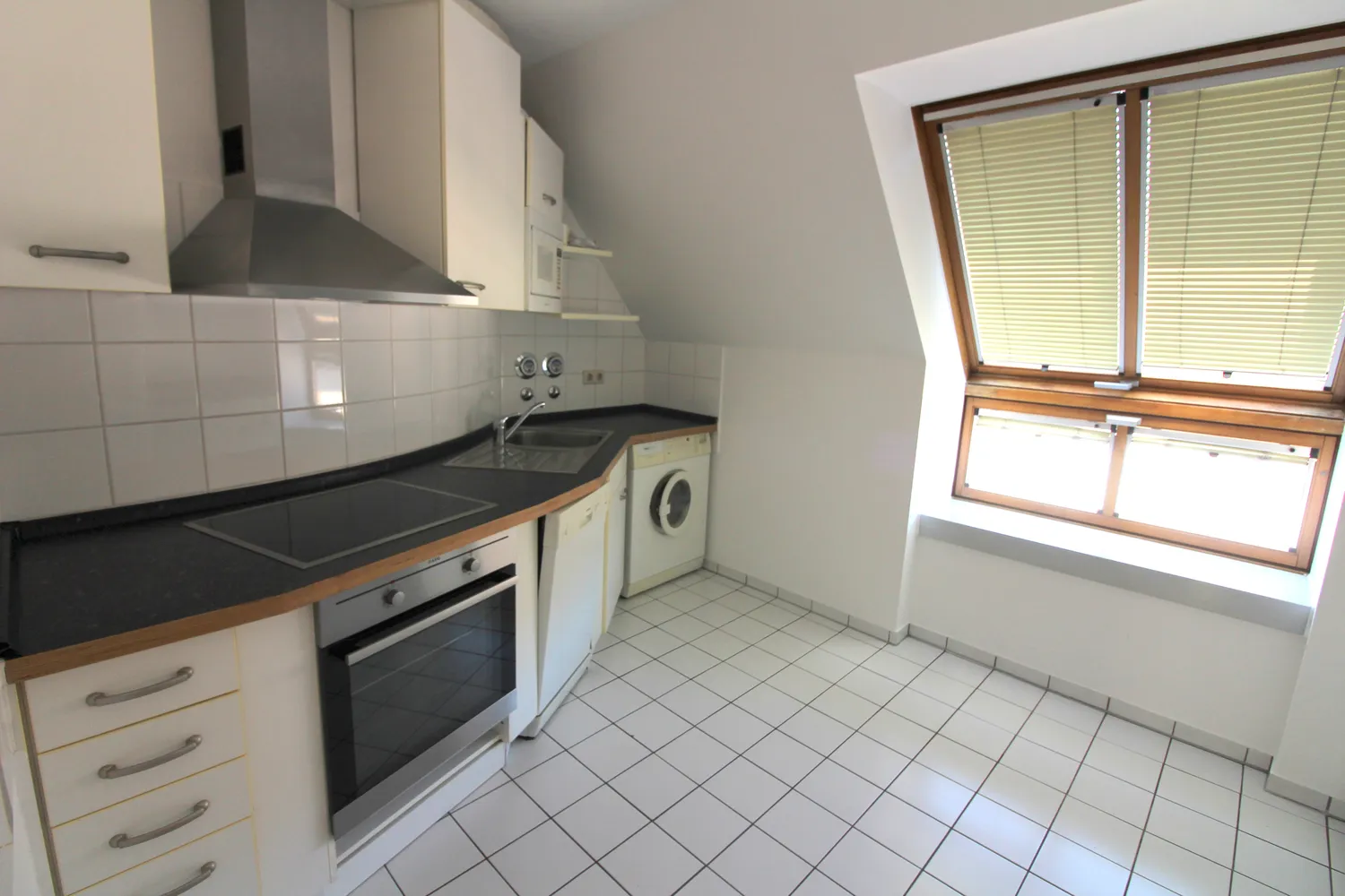 3 Zimmer Wohnung mit 137 m² in Düsseldorf – Bild 12