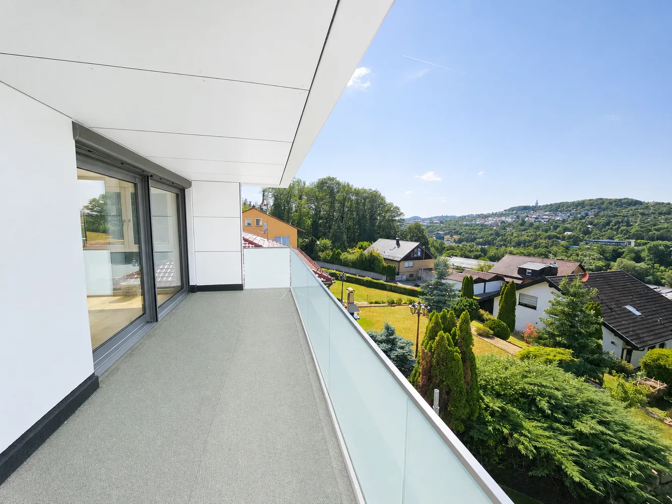 4 Zimmer Wohnung mit 94 m² in Pforzheim – Bild 2