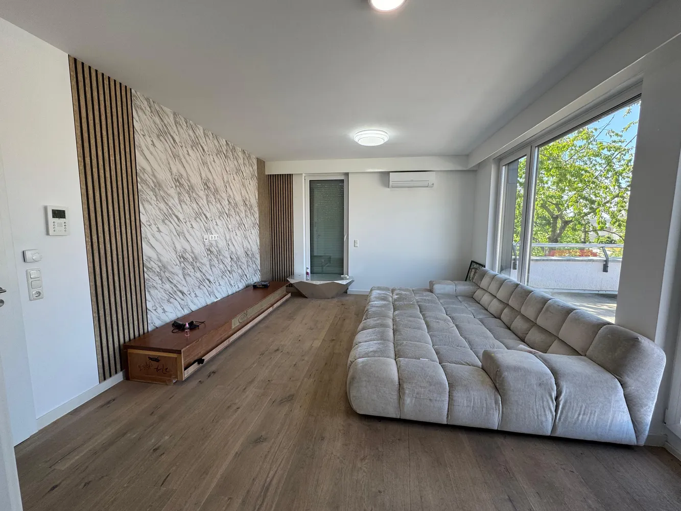 2 room apartment with 92 m² in Frankfurt am Main – Photo 2