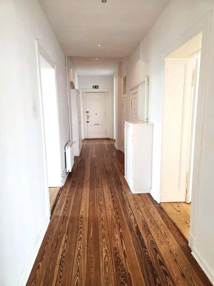 7 Zimmer Wohnung mit 204 m² in Berlin – Bild 1