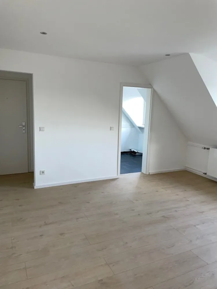 1 room apartment with 29 m² in Cologne – Photo 8