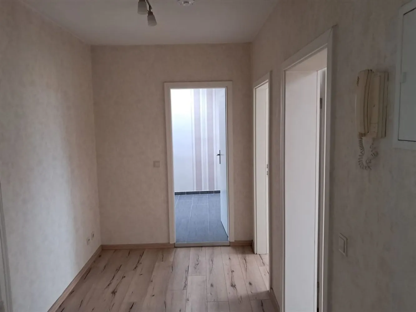 2 Zimmer Wohnung mit 88 m² in Köthen – Bild 2