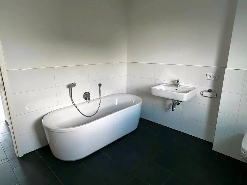 2 Zimmer Wohnung mit 75 m² in Wilhelmshaven – Bild 8