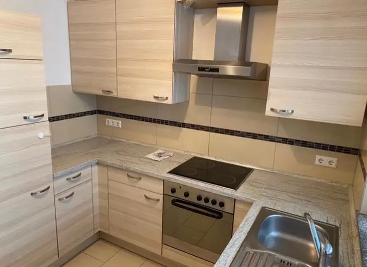 2 Zimmer Wohnung mit 65 m² in Metzingen – Bild 2