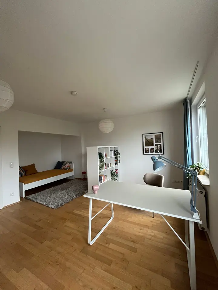 5 Zimmer Wohnung mit 300 m² in Essen – Bild 4