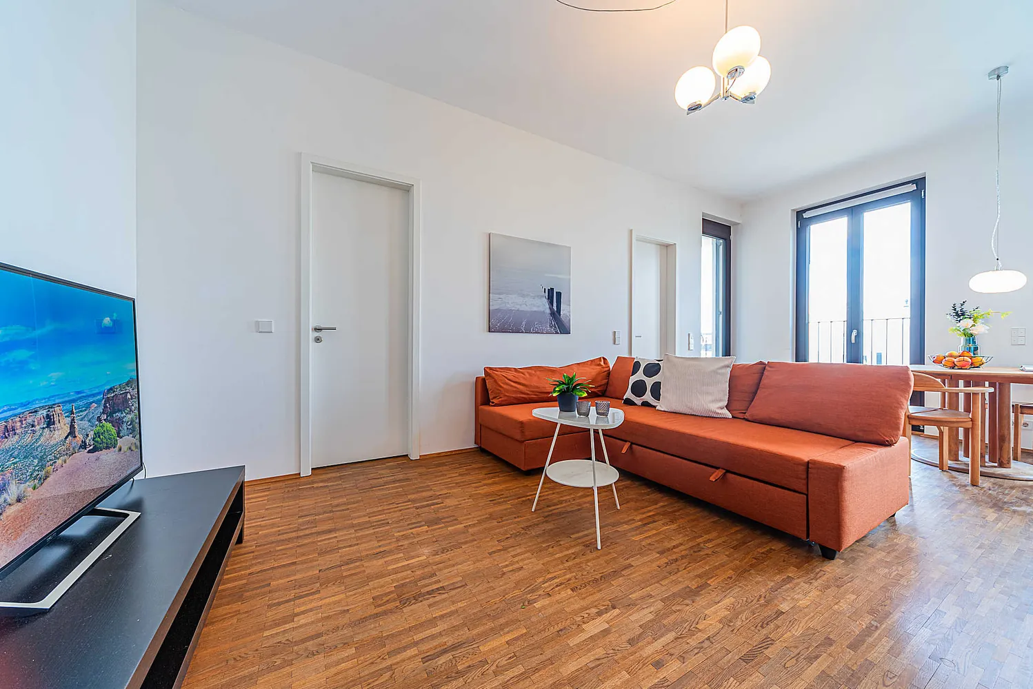 2 room apartment with 58 m² in Frankfurt am Main – Photo 1