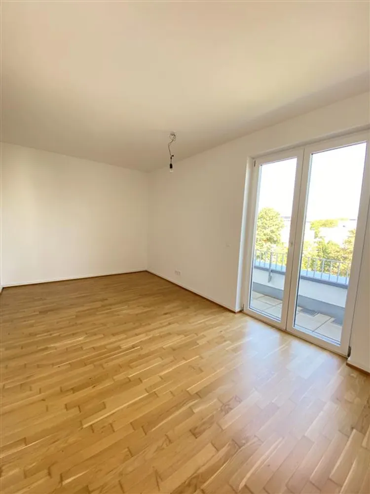 3 Zimmer Wohnung mit 85 m² in Wiesbaden – Bild 2