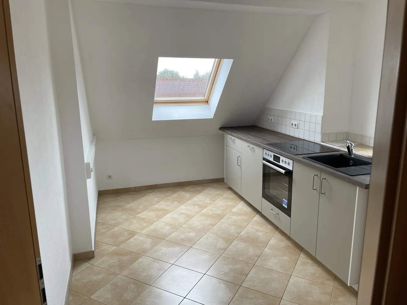 1 Zimmer Wohnung mit 55 m² in Halle (Saale) – Bild 3