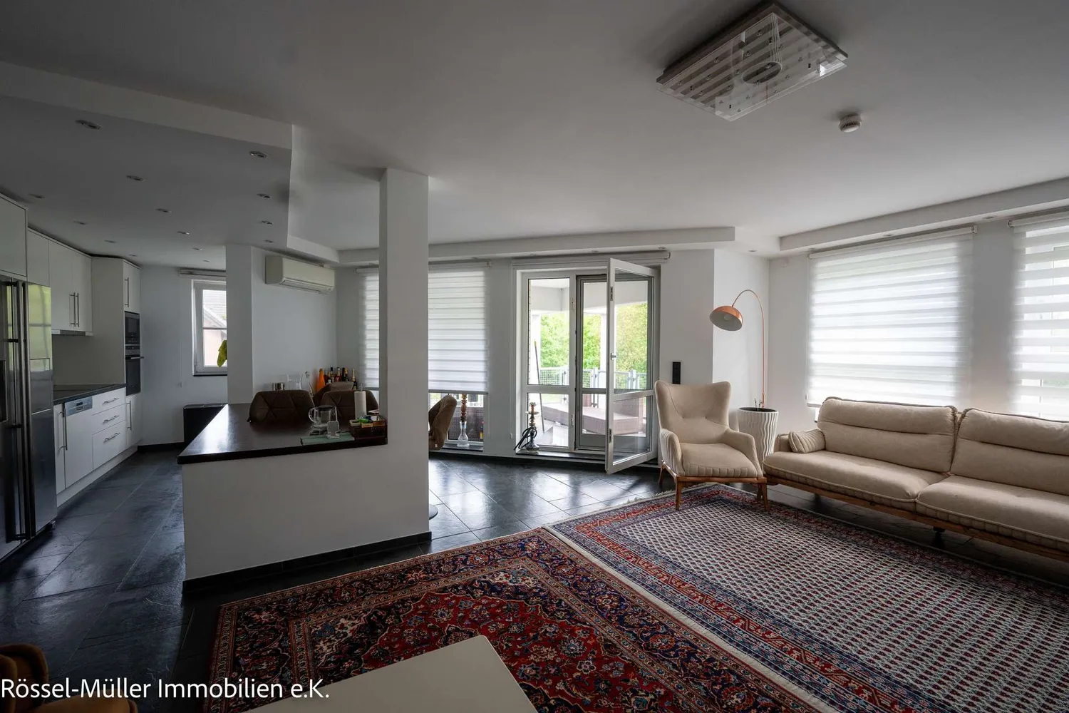 2 Zimmer Wohnung mit 85 m² in Leverkusen – Bild 1