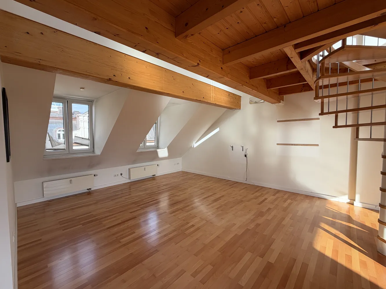 2 Zimmer Wohnung mit 92 m² in München – Bild 10