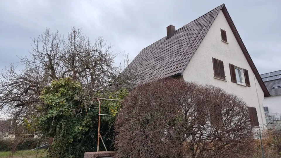 6 Zimmer Haus mit 110 m² in Leonberg – Bild 2