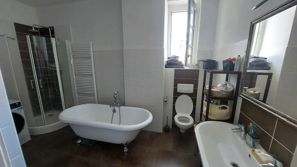 7 Zimmer Wohnung mit 200 m² in Erfurt – Bild 7