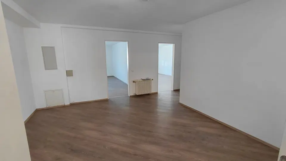 3 Zimmer Wohnung mit 147 m² in Hof – Bild 4