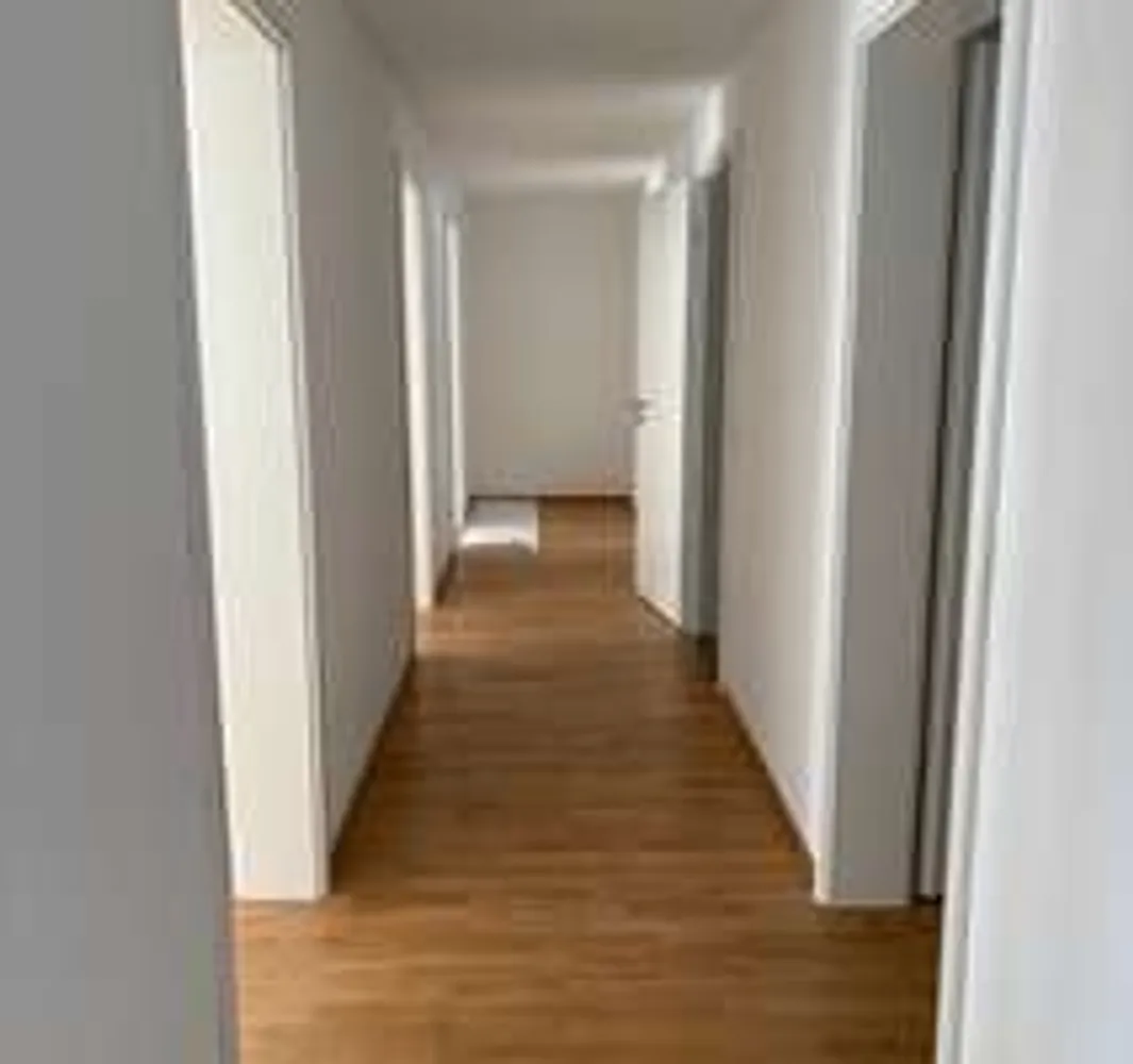 4 Zimmer Wohnung mit 106 m² in Nürnberg – Bild 3