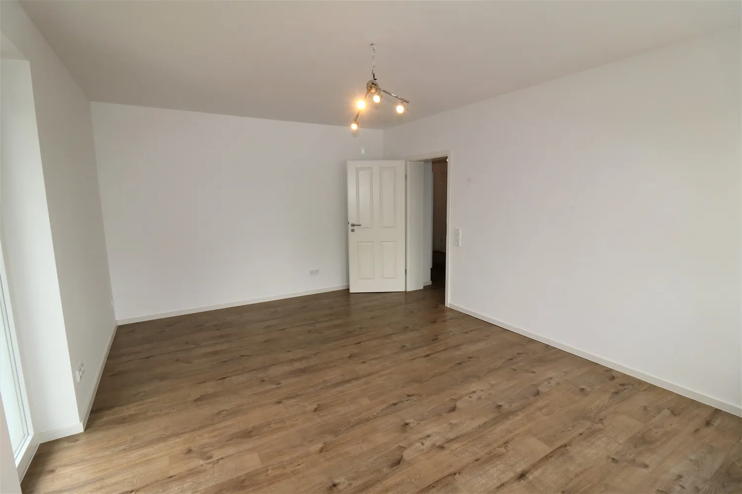 4 Zimmer Wohnung mit 145 m² in Aachen – Bild 8