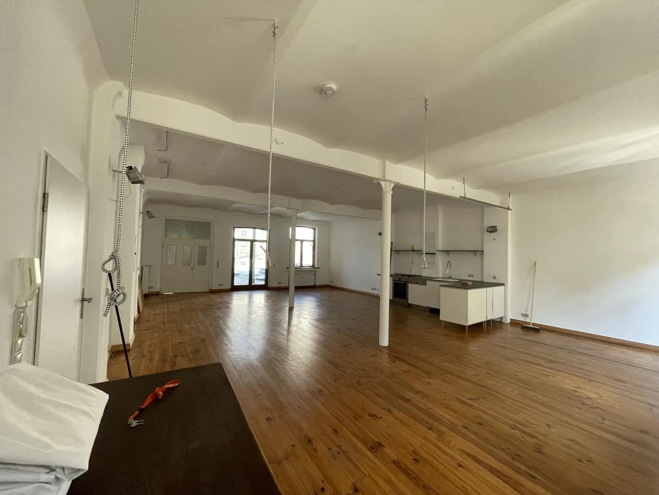 1 Zimmer Wohnung mit 120 m² in Köln – Bild 3