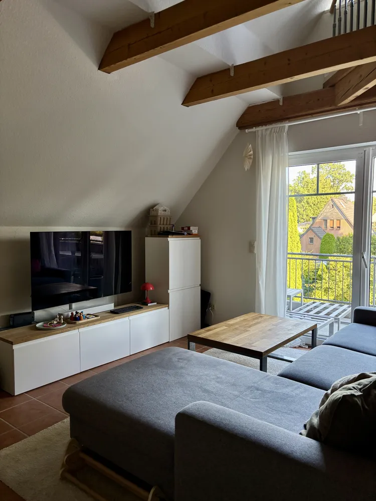 4 Zimmer Wohnung mit 98 m² in Hamburg – Bild 2