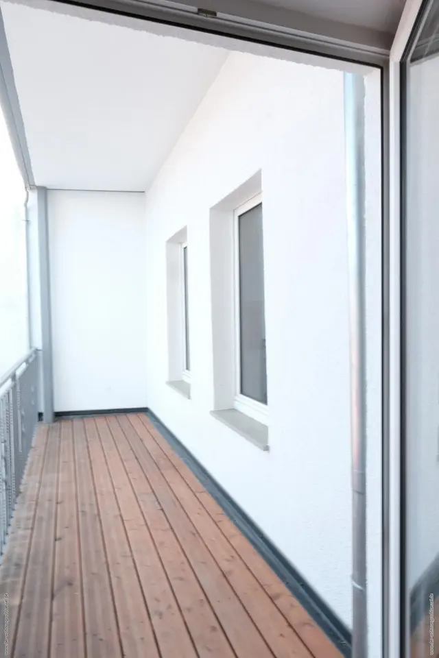 1 Zimmer Wohnung mit 70 m² in Werdau – Bild 3