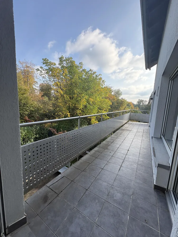 4 Zimmer Wohnung mit 106 m² in Kaiserslautern – Bild 2