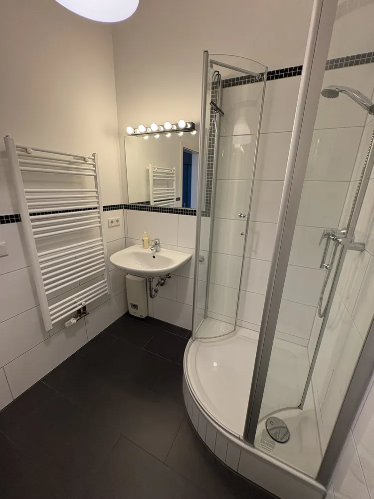 2 Zimmer Wohnung mit 60 m² in Düsseldorf – Bild 3