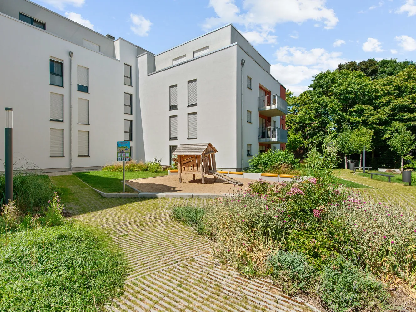 3 Zimmer Wohnung mit 81 m² in Krefeld – Bild 2