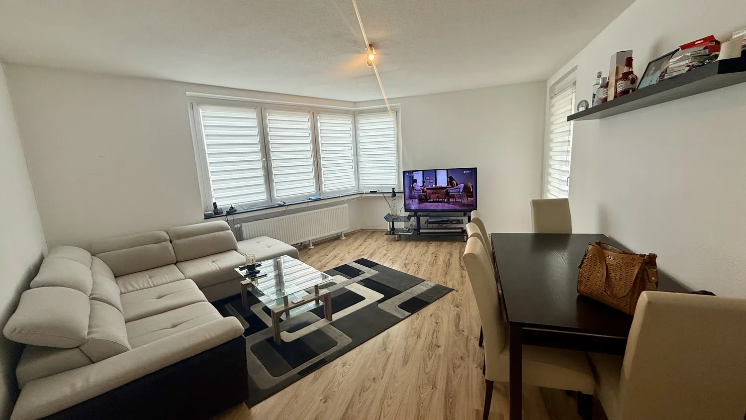 2 Zimmer Wohnung mit 74 m² in Solingen – Bild 2
