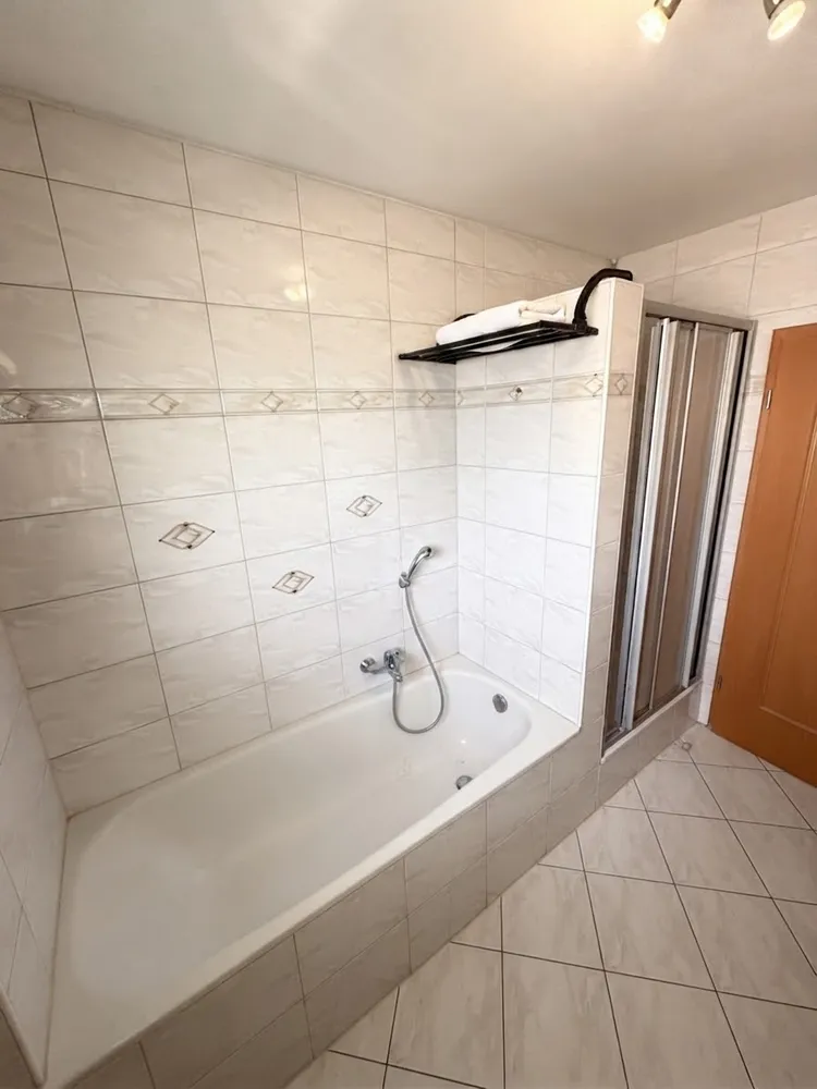 3 Zimmer Wohnung mit 103 m² in Wiesbaden – Bild 8