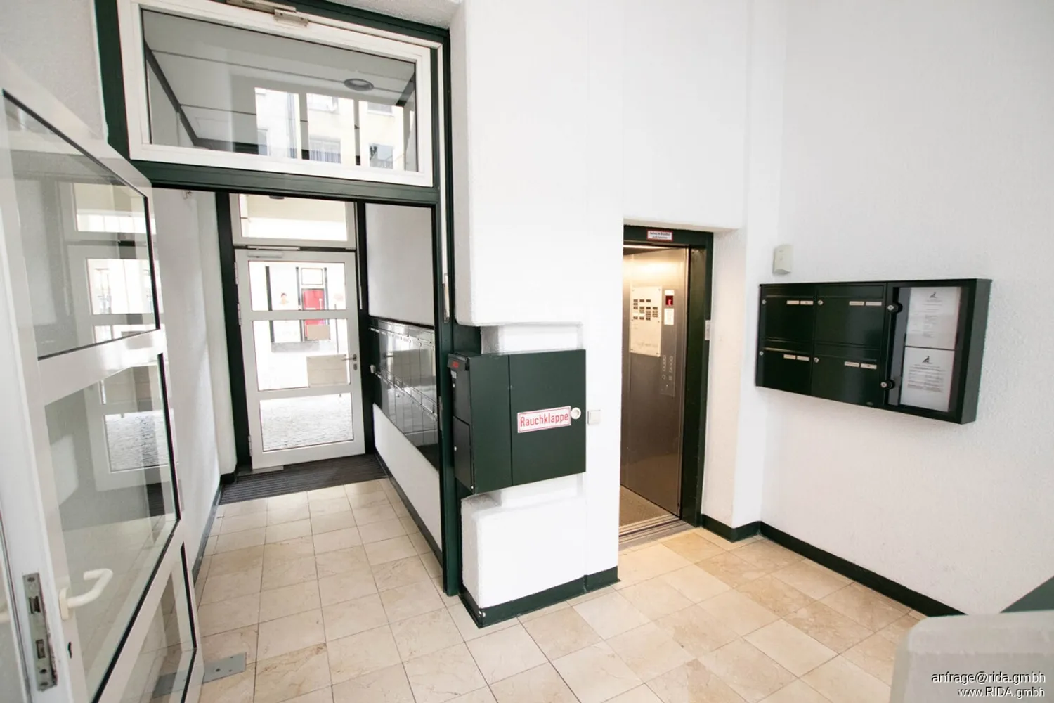 2 room apartment with 50 m² in Cologne – Photo 10