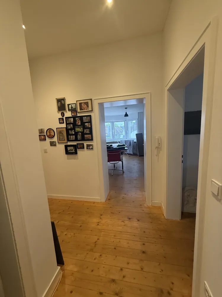 4 Zimmer Wohnung mit 99 m² in Düsseldorf – Bild 8