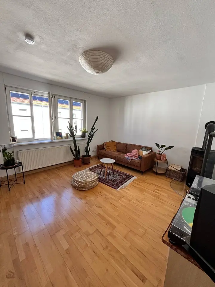 3 Zimmer Wohnung mit 75 m² in Würzburg – Bild 2