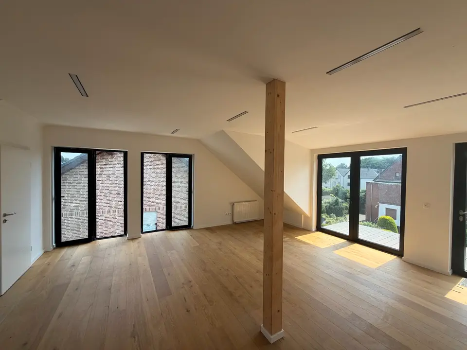 2 Zimmer Wohnung mit 93 m² in Aachen – Bild 2