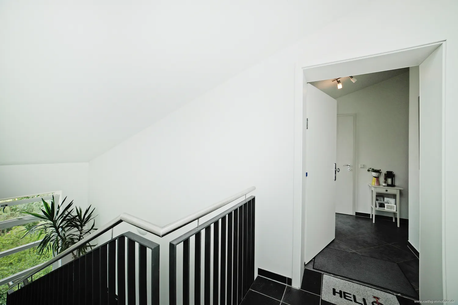 3 Zimmer Wohnung mit 105 m² in München – Bild 2