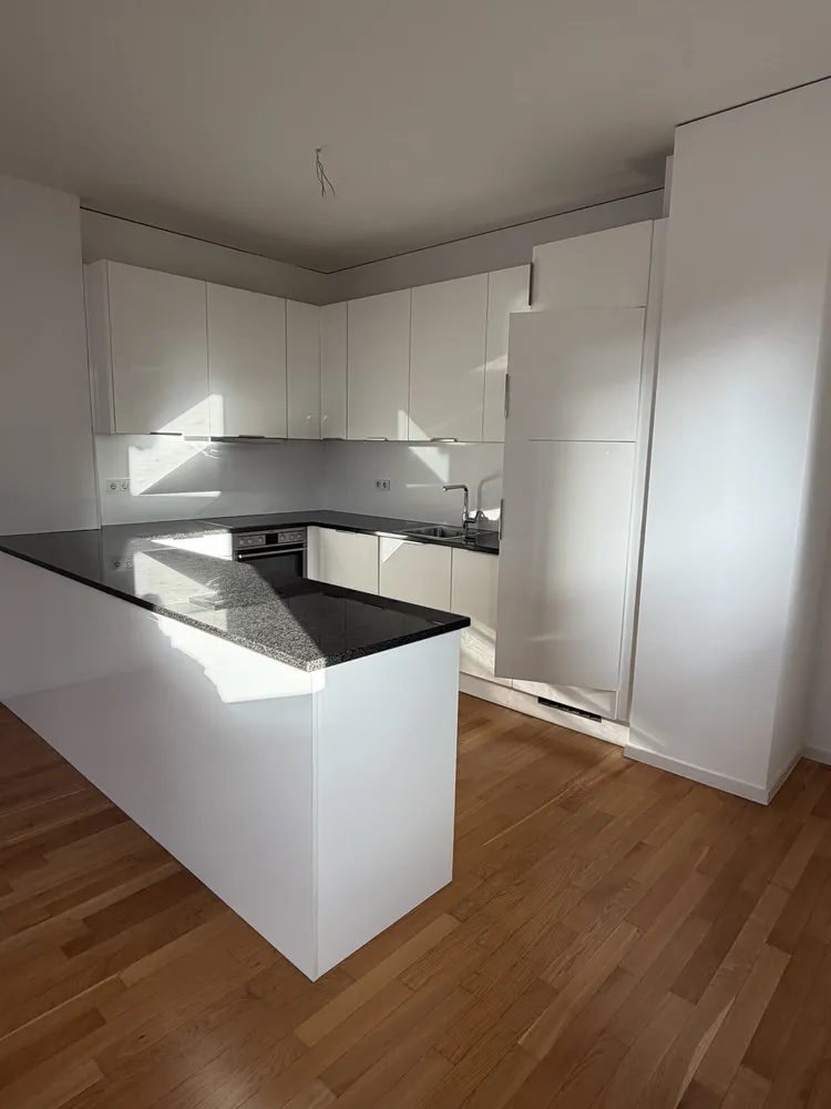 4 Zimmer Wohnung mit 119 m² in Frankfurt am Main – Bild 2