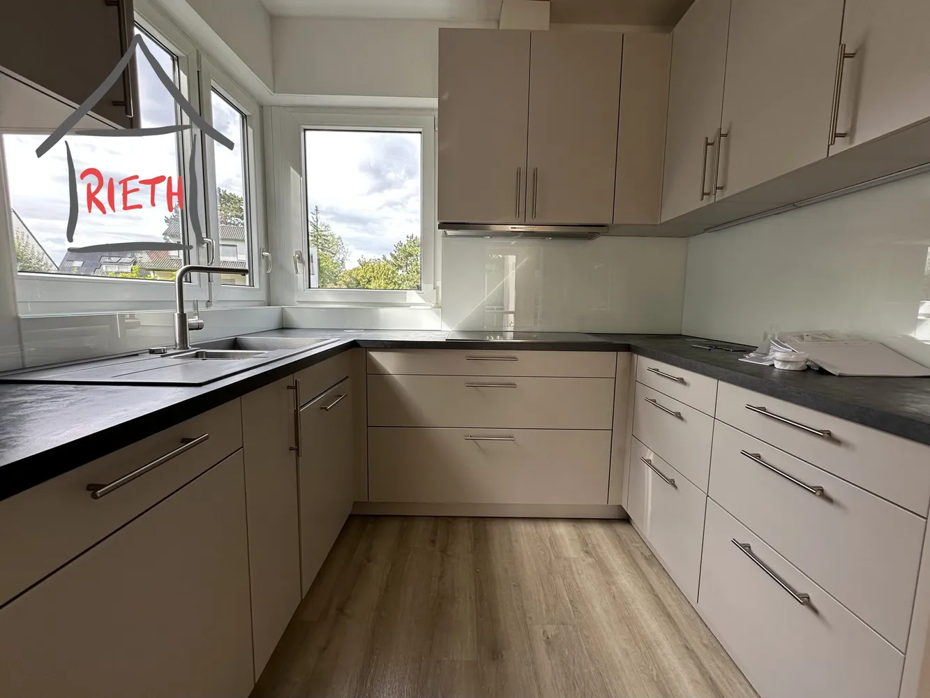 7 room apartment with 210 m² in Stuttgart – Photo 6