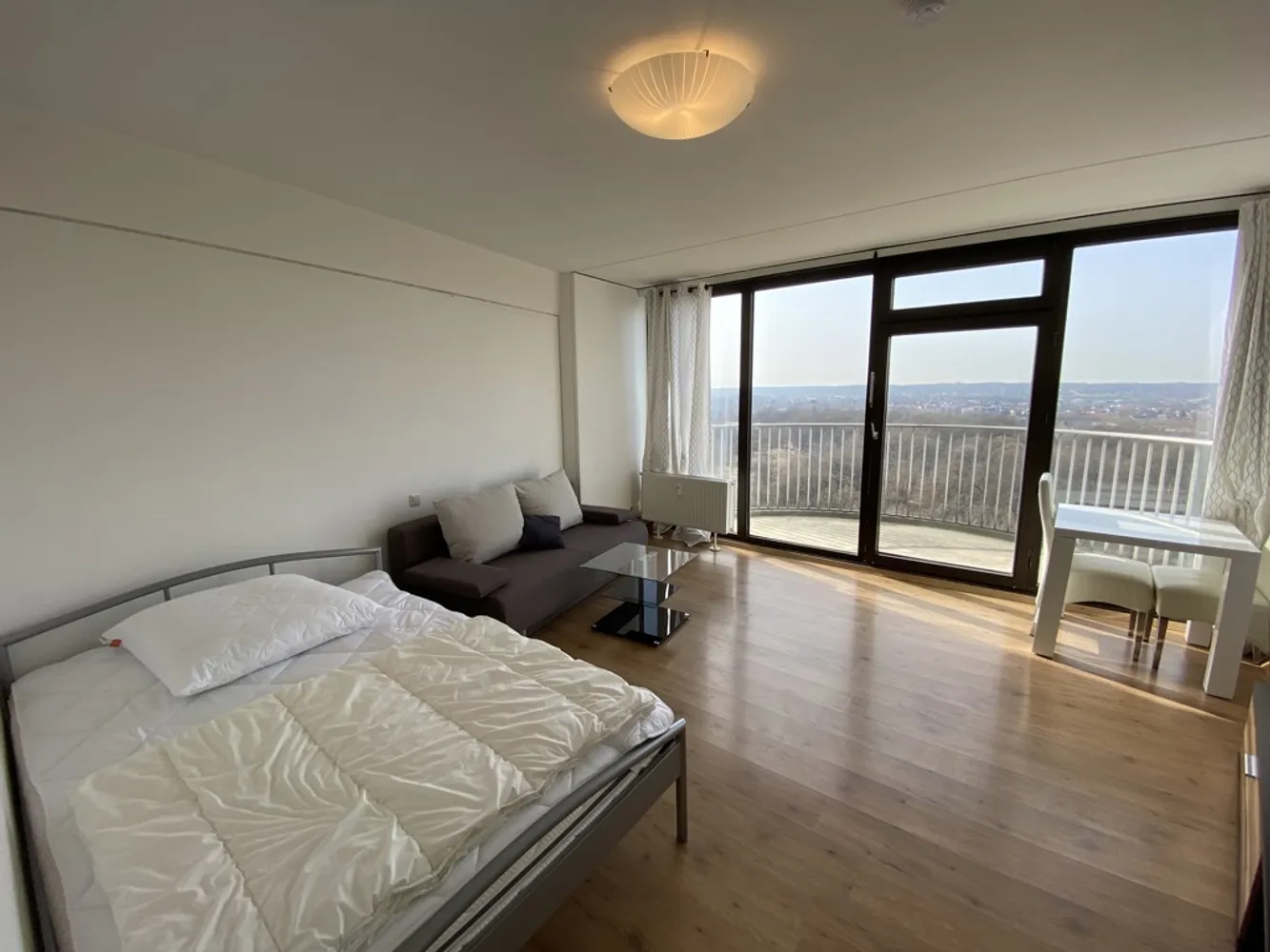 1 Zimmer Wohnung mit 34 m² in Augsburg – Bild 2