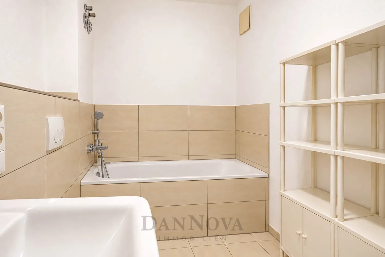 4 Zimmer Wohnung mit 98 m² in Frankfurt am Main – Bild 7