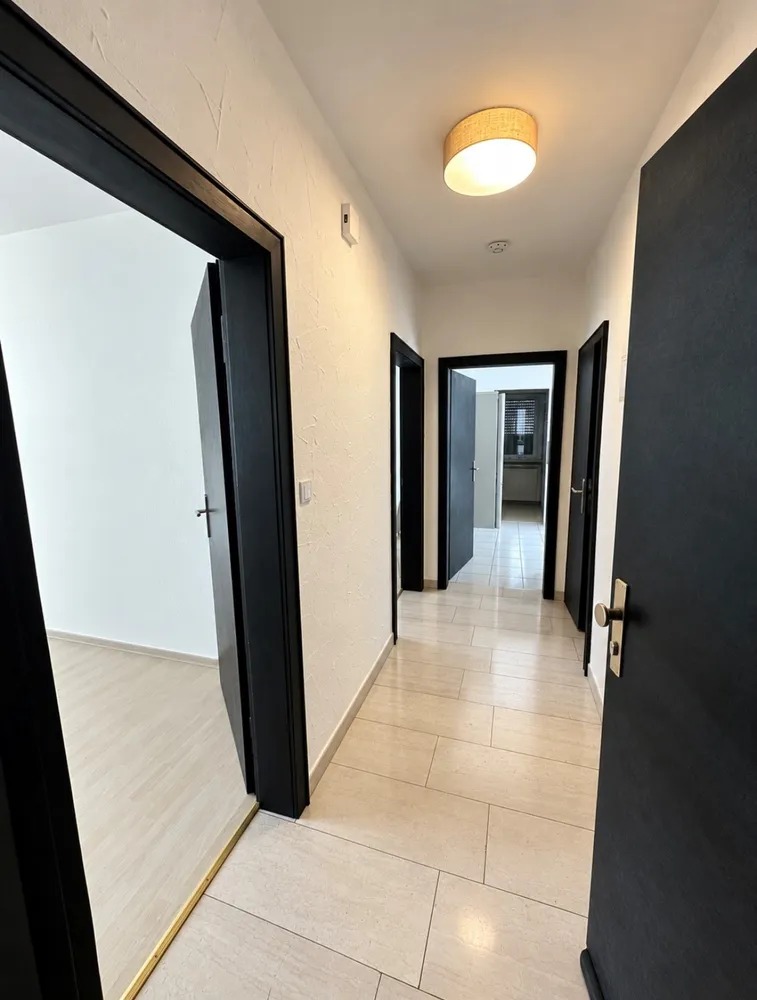4 Zimmer Wohnung mit 80 m² in Homburg – Bild 3