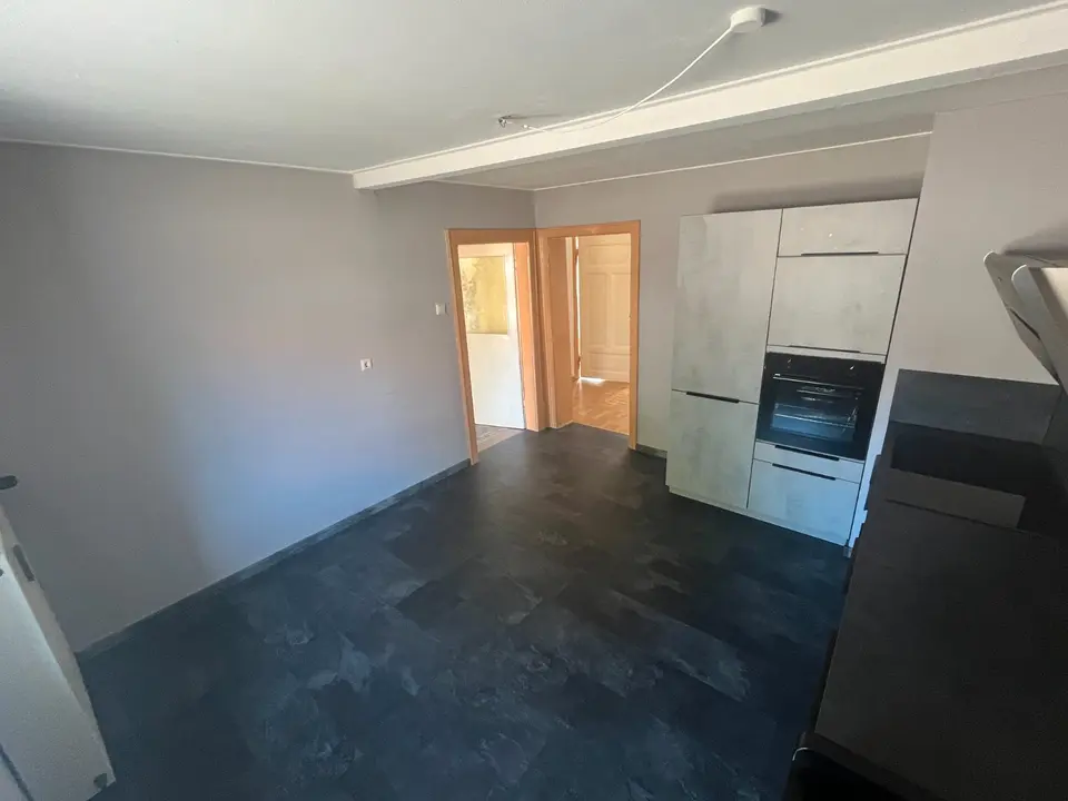6 Zimmer Haus mit 143 m² in Saarbrücken – Bild 2