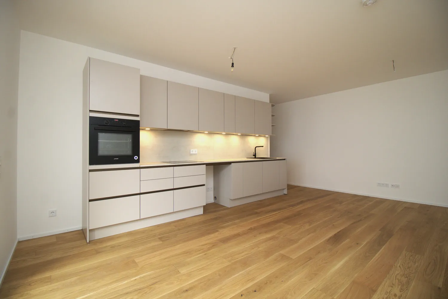 2 Zimmer Wohnung mit 60 m² in München – Bild 2
