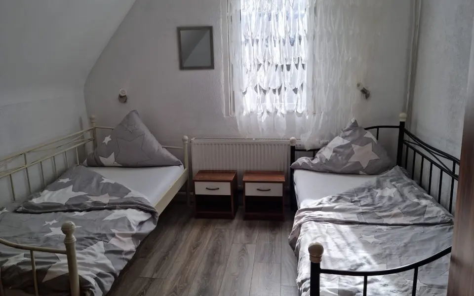 Shared room with 12 m² in Stuttgart – Photo 3