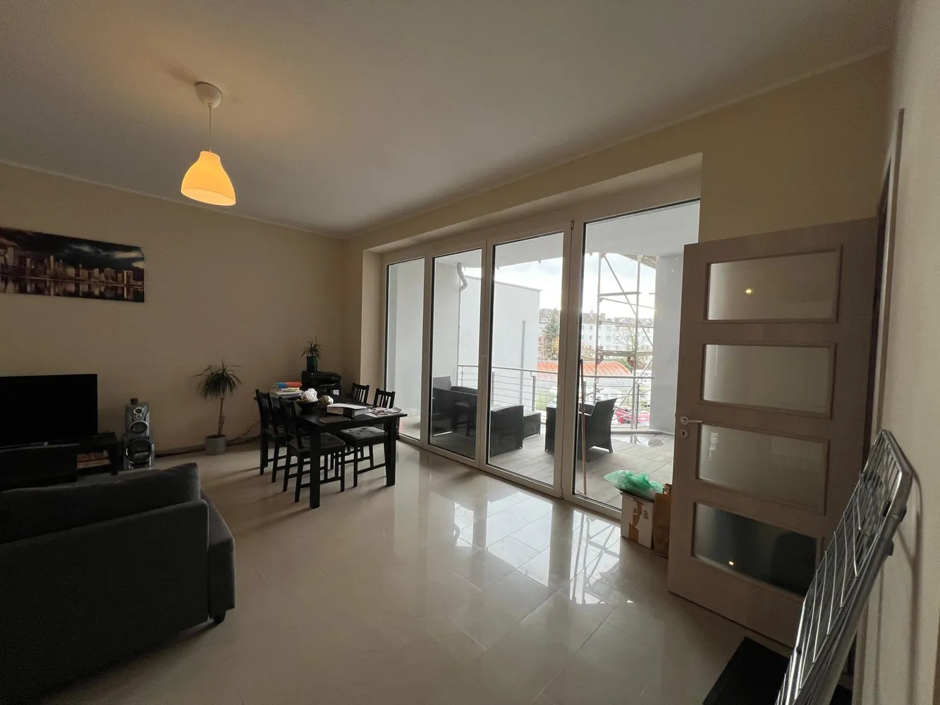 1 Zimmer Wohnung mit 80 m² in Aachen – Bild 2