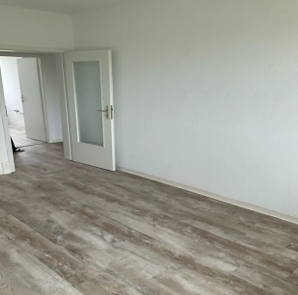 3 Zimmer Wohnung mit 60 m² in Halle (Saale) – Bild 2