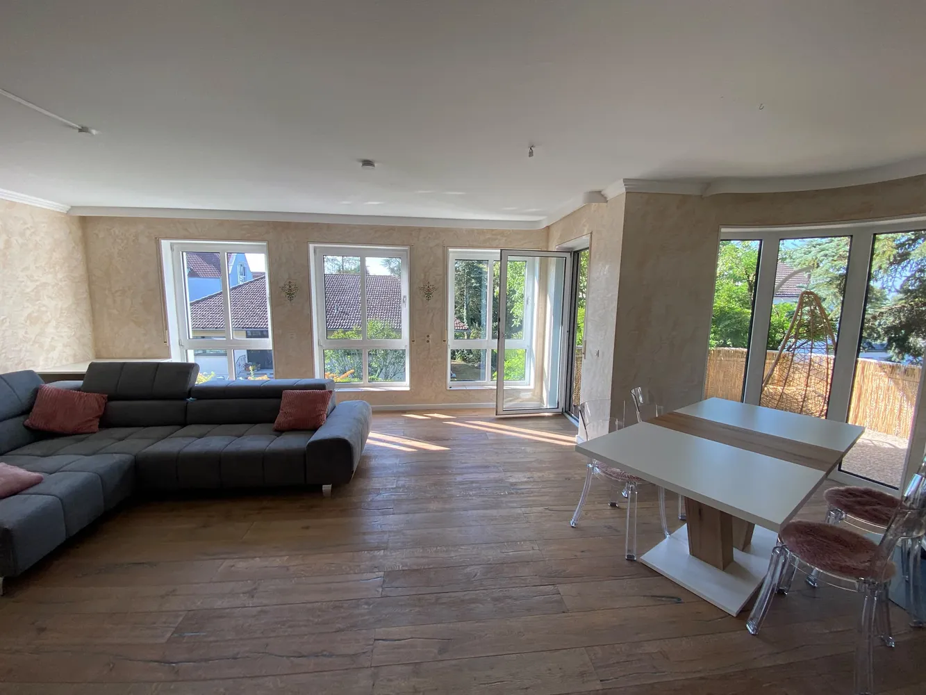 4 Zimmer Wohnung mit 95 m² in Frankfurt am Main – Bild 1