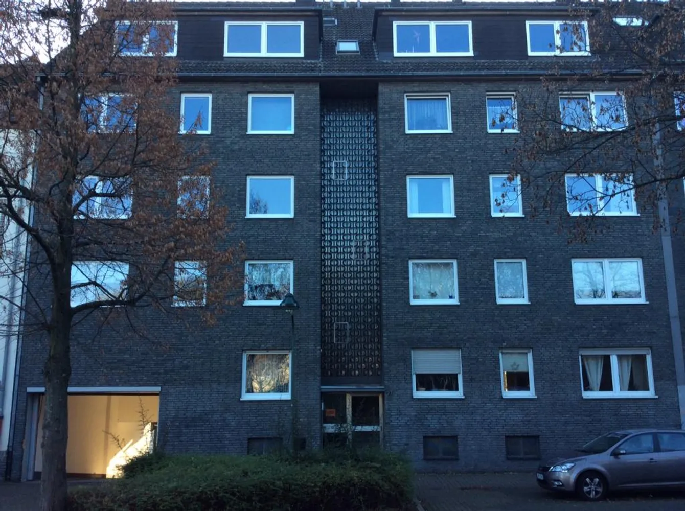 2 Zimmer Wohnung mit 69 m² in Düsseldorf – Bild 1