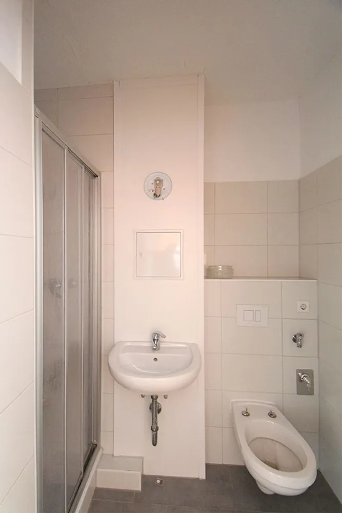 2 Zimmer Wohnung mit 42 m² in Halle (Saale) – Bild 3