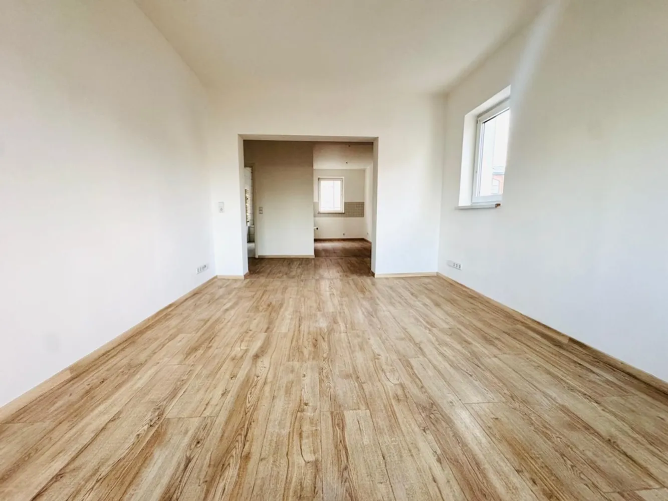 5 Zimmer Wohnung mit 121 m² in Leipzig – Bild 3