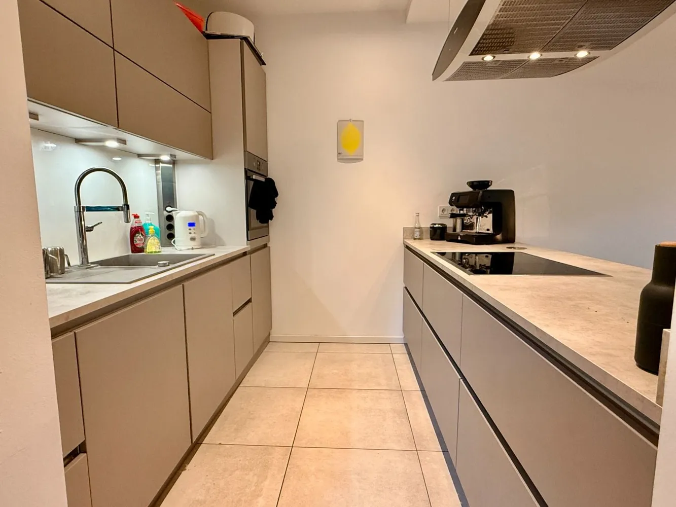 2 Zimmer Wohnung mit 130 m² in Düsseldorf – Bild 11