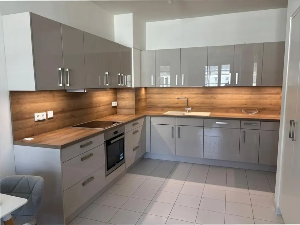 16 Zimmer Wohnung mit 90 m² in Berlin – Bild 9