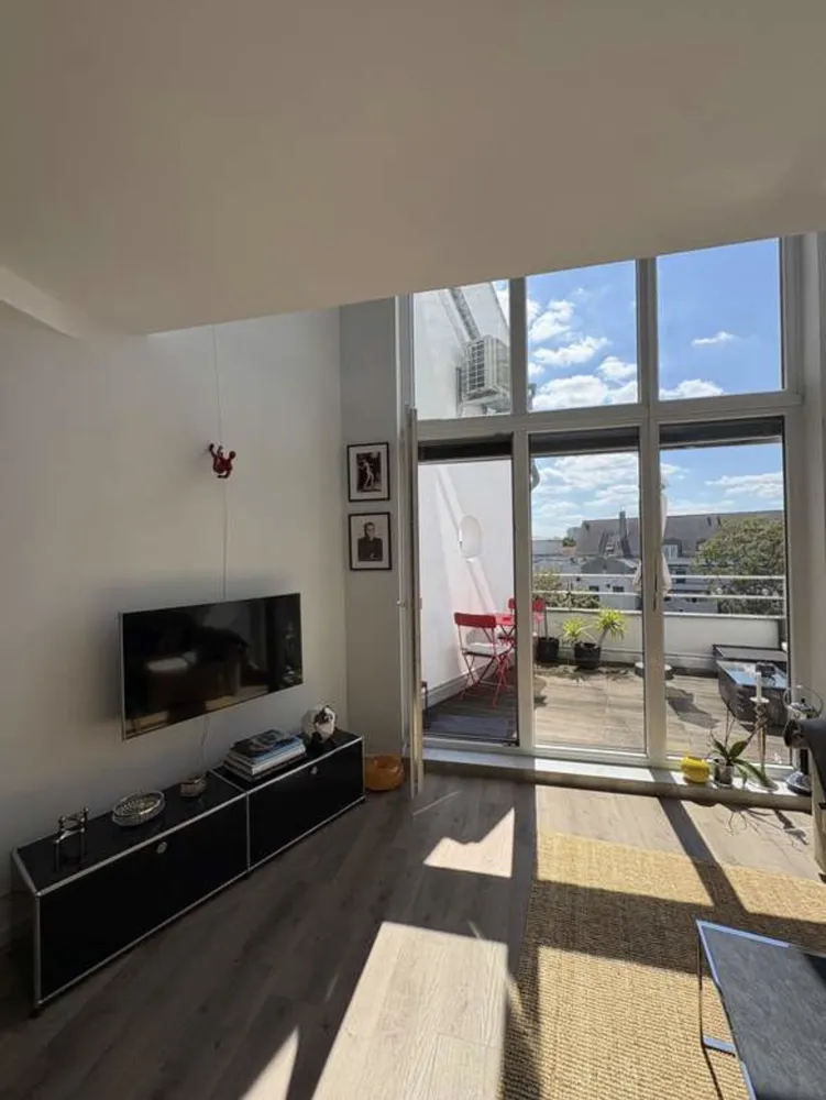 2 Zimmer Wohnung mit 80 m² in Frankfurt am Main – Bild 5