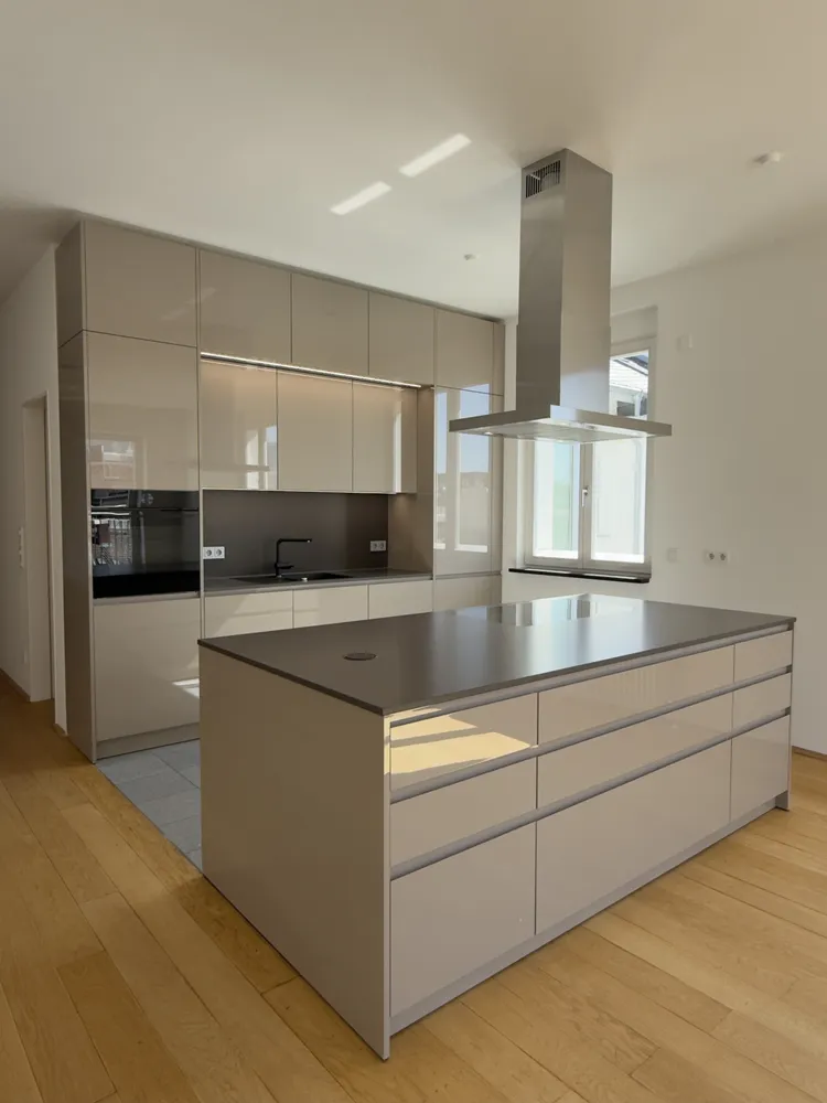 4 Zimmer Wohnung mit 247 m² in Frankfurt am Main – Bild 7